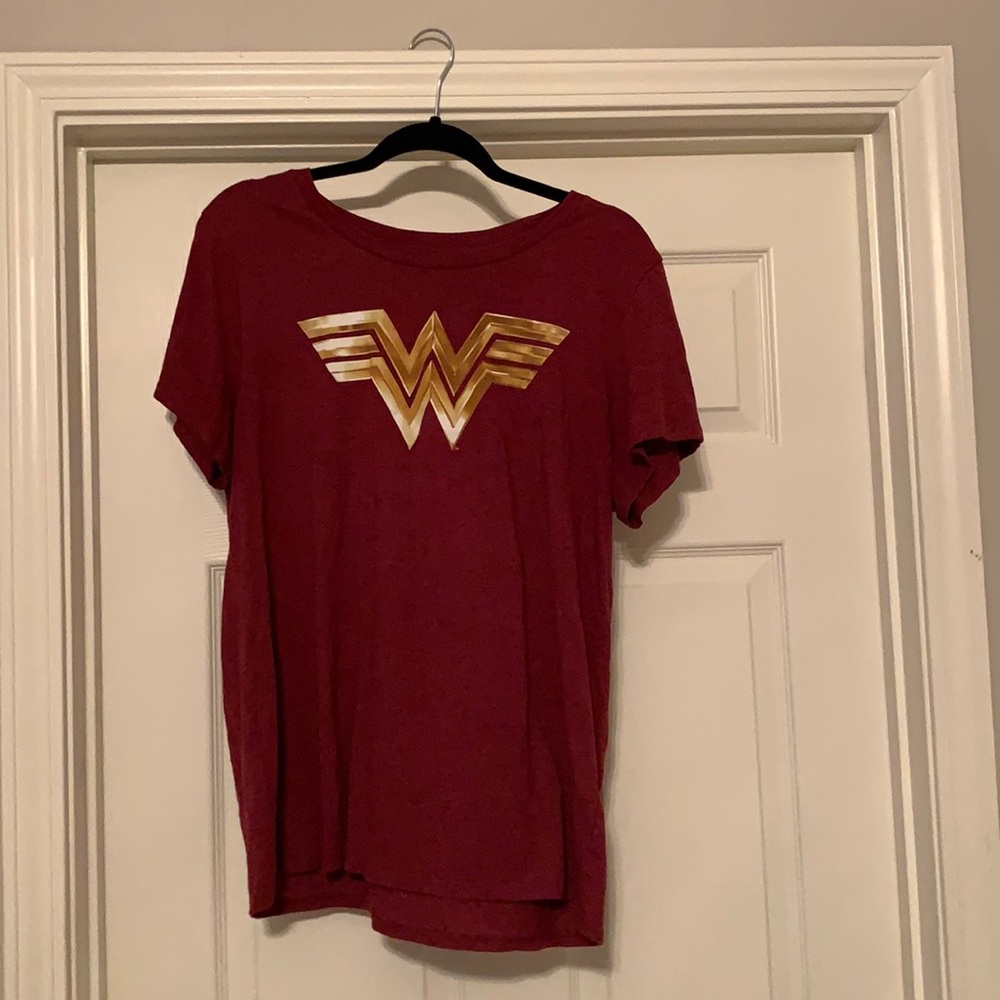 ✨WonderWoman Tshirt✨